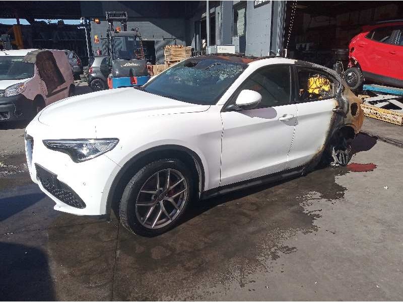 alfa romeo stelvio (630) del año 2018