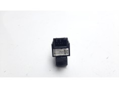 Recambio de mando elevalunas trasero derecho para land rover discovery 4 3.0 td v6 cat referencia OEM IAM AH2214717AB IAF210018H 2