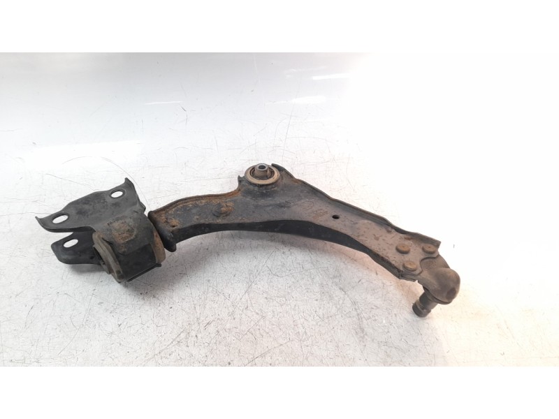 Recambio de brazo suspension delantero izquierdo para land rover discovery sport hse referencia OEM IAM LR086108  
