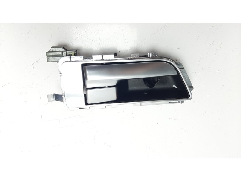 Recambio de maneta interior trasera derecha para land rover discovery 4 3.0 td v6 cat referencia OEM IAM AH2222600AC  
