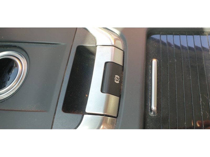 Recambio de palanca freno para land rover discovery sport hse referencia OEM IAM LR060857  