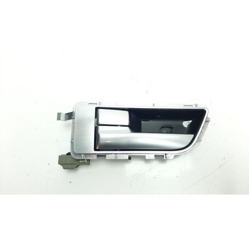 Recambio de maneta interior trasera izquierda para land rover discovery 4 3.0 td v6 cat referencia OEM IAM AH2222601AC  