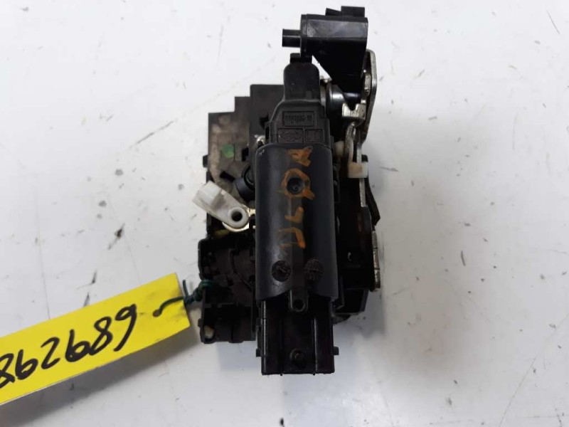 Recambio de cerradura puerta delantera derecha para dacia dokker stepway referencia OEM IAM   