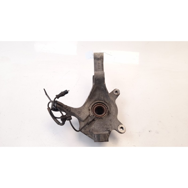 Recambio de mangueta delantera derecha para renault laguna ii (bg0) 1.9 dci diesel referencia OEM IAM 8200322078  