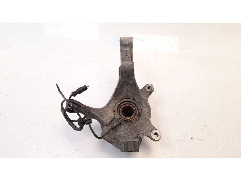 Recambio de mangueta delantera derecha para renault laguna ii (bg0) 1.9 dci diesel referencia OEM IAM 8200322078  