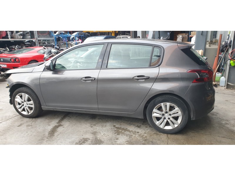 peugeot 308 del año 2021