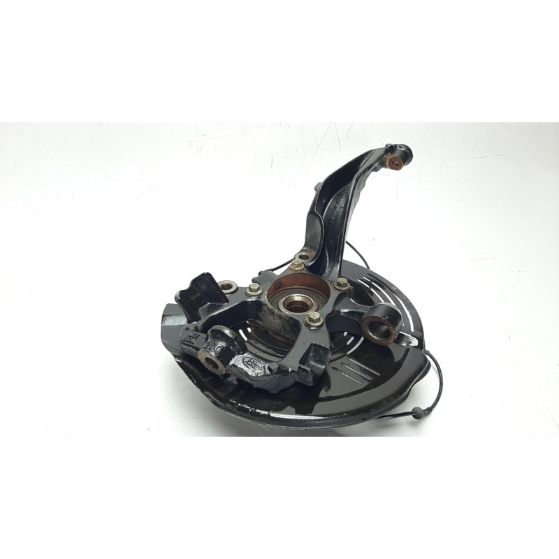 Recambio de mangueta delantera izquierda para land rover discovery 4 3.0 td v6 cat referencia OEM IAM AH223K186AC  