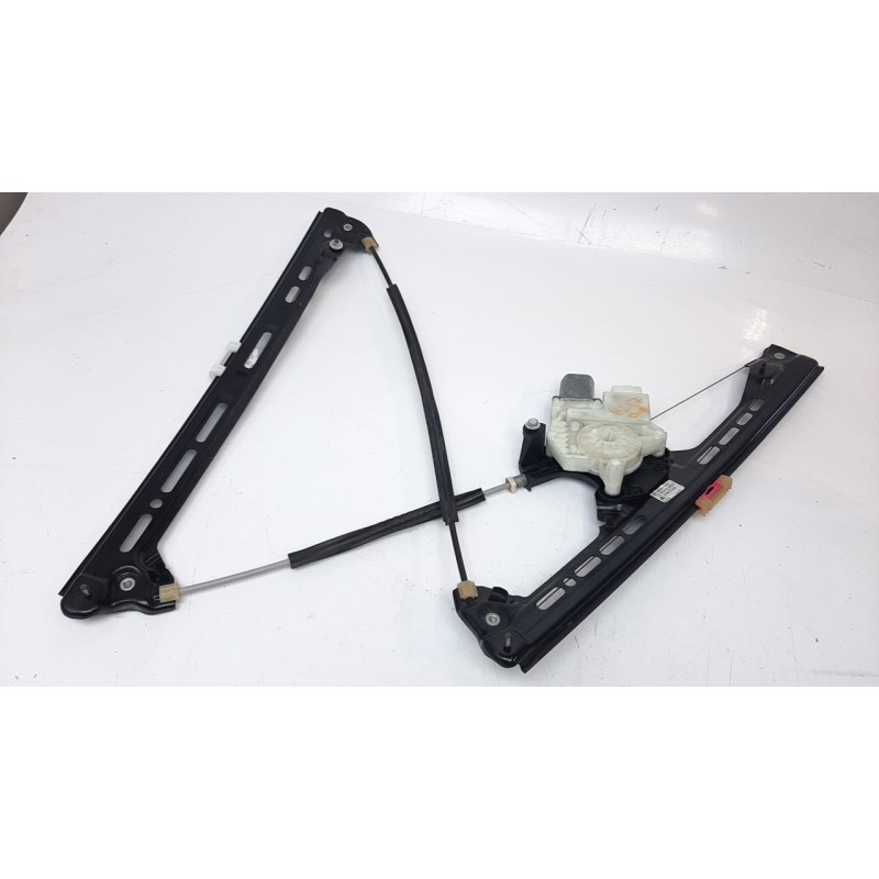 Recambio de elevalunas delantero derecho para citroen c4 grand picasso 1.5 blue-hdi fap referencia OEM IAM 9826076280 106075615 