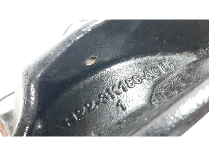 Recambio de mangueta delantera izquierda para land rover discovery 4 3.0 td v6 cat referencia OEM IAM AH223K186AC  