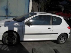 peugeot 206 berlina del año 2001 2