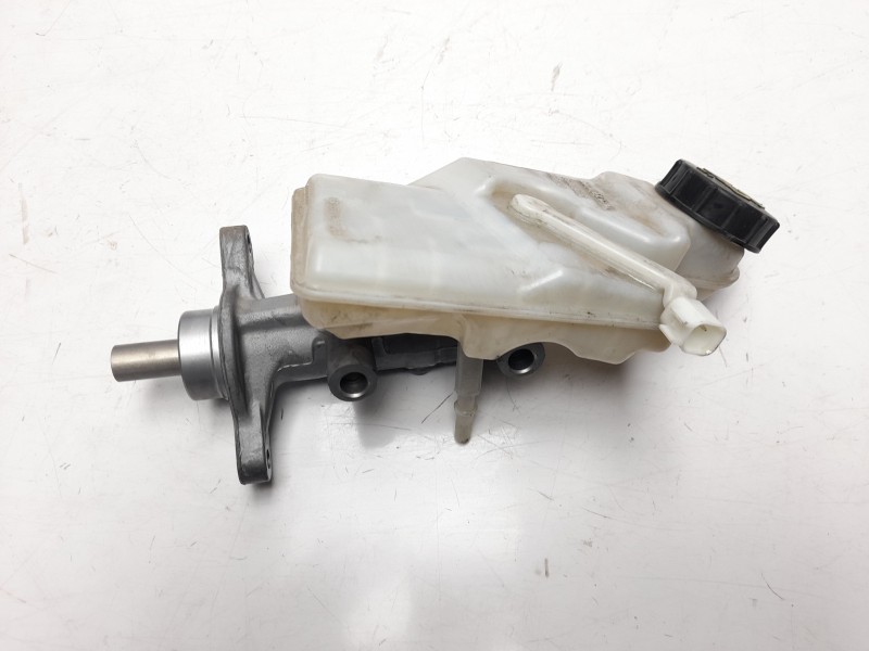 Recambio de bomba freno para volvo v40 kinetic referencia OEM IAM 31329534  