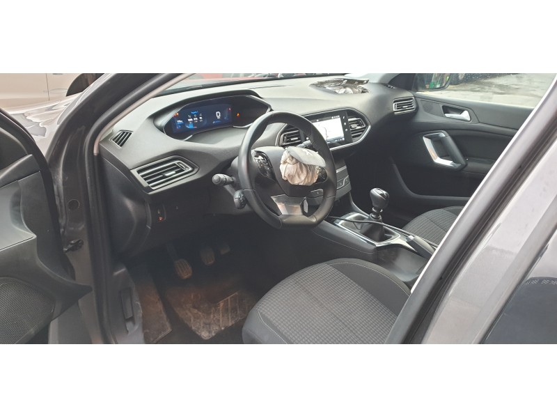 peugeot 308 del año 2021