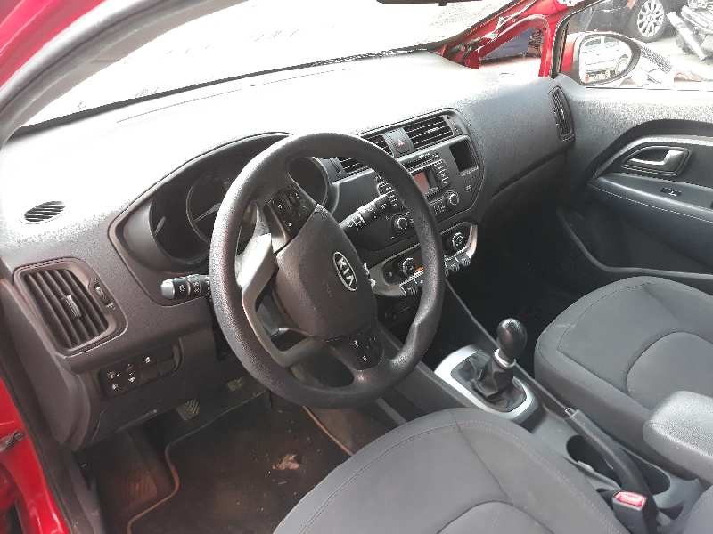 kia rio del año 2011