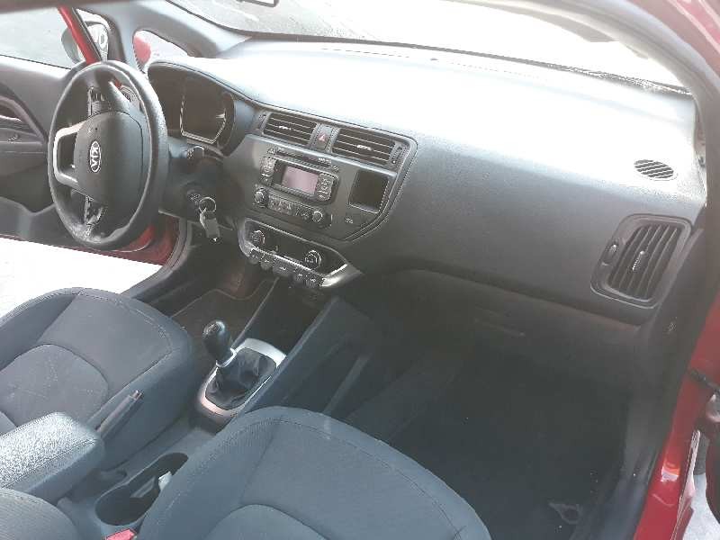 kia rio del año 2011