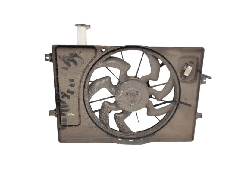 Recambio de electroventilador para kia ceed 1.4 cat referencia OEM IAM 25304J7090 A20465517 25380M6000