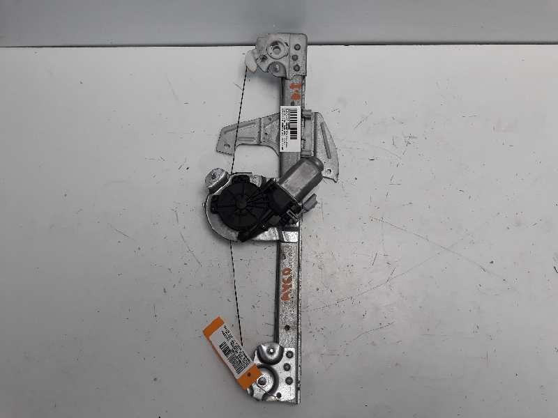 Recambio de elevalunas delantero izquierdo para toyota aygo (kgb/wnb) básico referencia OEM IAM 698200H010 111281 TA75AL