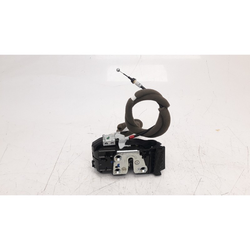 Recambio de cerradura puerta trasera izquierda para renault kadjar 1.5 dci diesel fap energy referencia OEM IAM 825014EA2B  