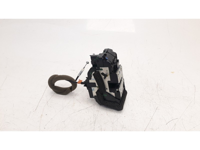 Recambio de cerradura puerta trasera izquierda para renault kadjar 1.5 dci diesel fap energy referencia OEM IAM 825014EA2B  
