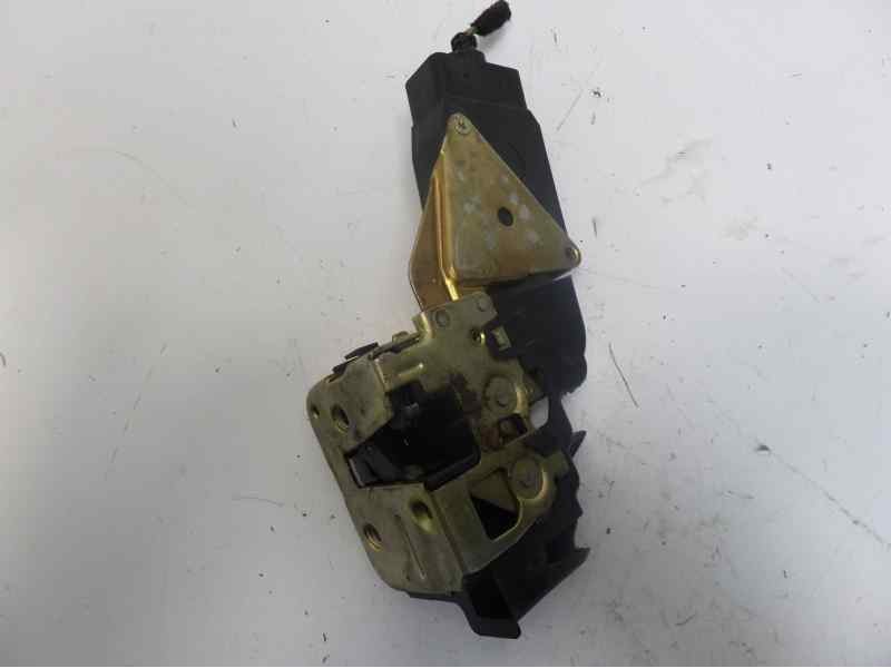 Recambio de cerradura puerta delantera derecha para volvo v40 familiar 1.6 referencia OEM IAM   