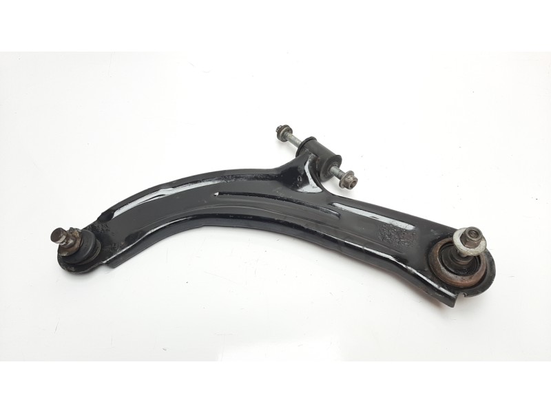 Recambio de brazo suspension inferior delantero izquierdo para renault clio iii 1.5 dci diesel cat referencia OEM IAM 8200744091
