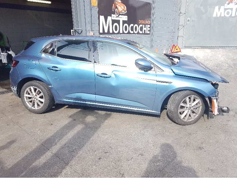 renault megane iv berlina 5p del año 2017