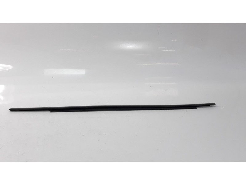 Recambio de moldura para audi q5 (fyb) 2.0 16v tdi referencia OEM IAM 80A853763  