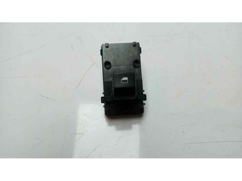 Recambio de mando elevalunas trasero izquierdo para kia ceed 1.4 cat referencia OEM IAM 40B5221500  