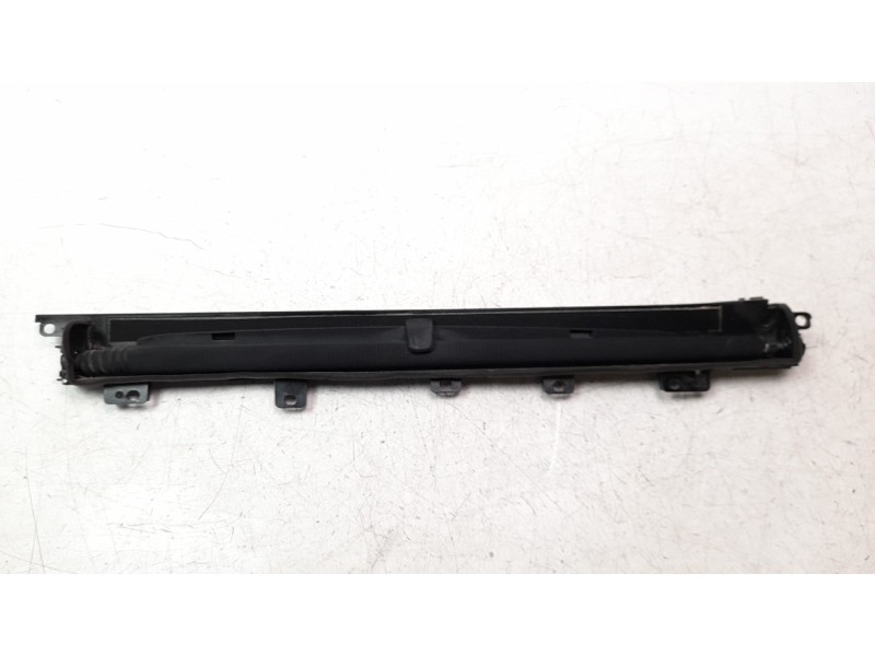 Recambio de guarnecido puerta trasera derecha para hyundai tucson referencia OEM IAM 83916N7000  