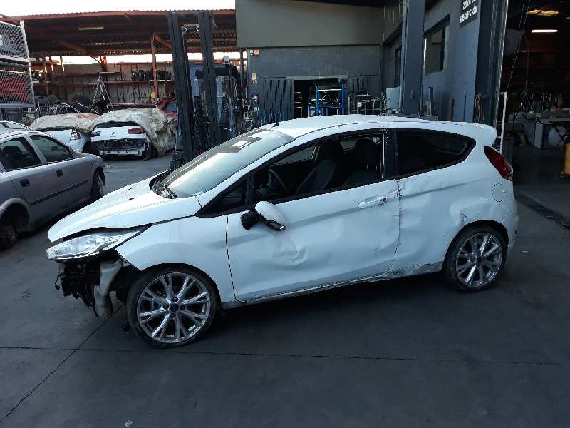 ford fiesta (ccn) del año 2014