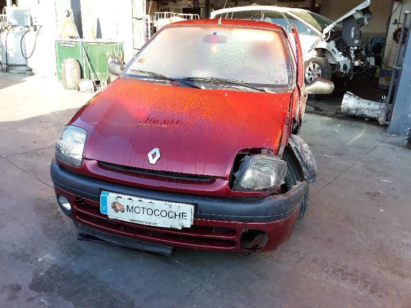 renault clio ii fase i (b/cbo) del año 2000