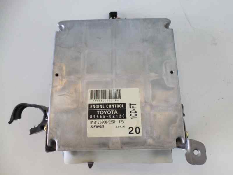 Recambio de centralita motor uce para toyota corolla (e12) 2.0 d-4d linea luna berlina referencia OEM IAM 8966602120 MB175800523