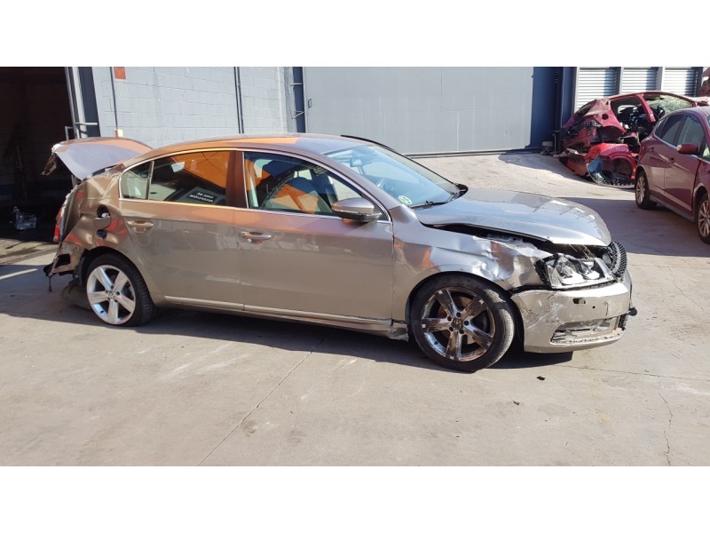 volkswagen passat lim. (362) del año 2014