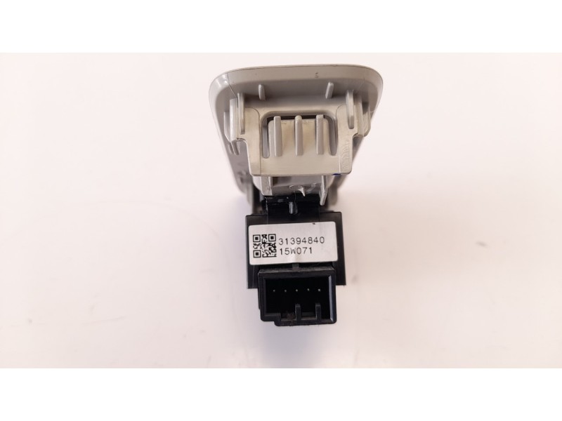 Recambio de mando elevalunas delantero derecho para volvo v40 kinetic referencia OEM IAM 31394840  