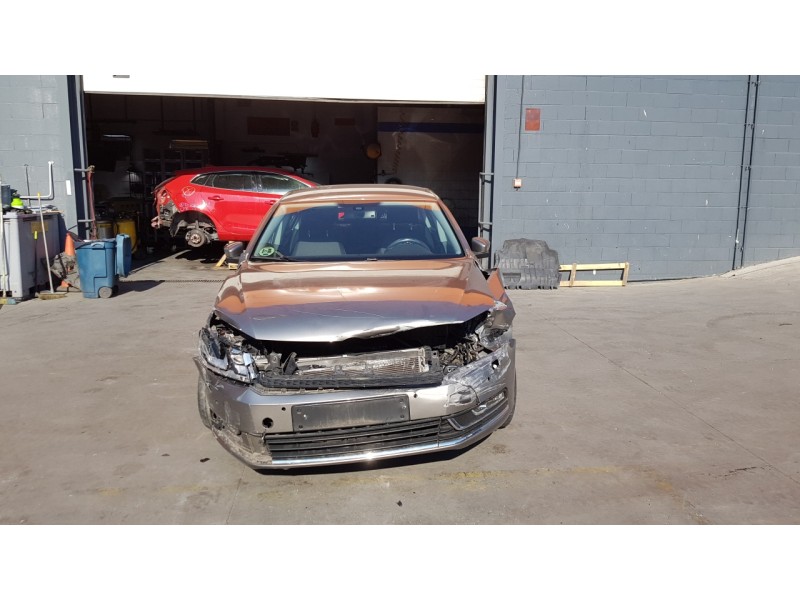 volkswagen passat lim. (362) del año 2014