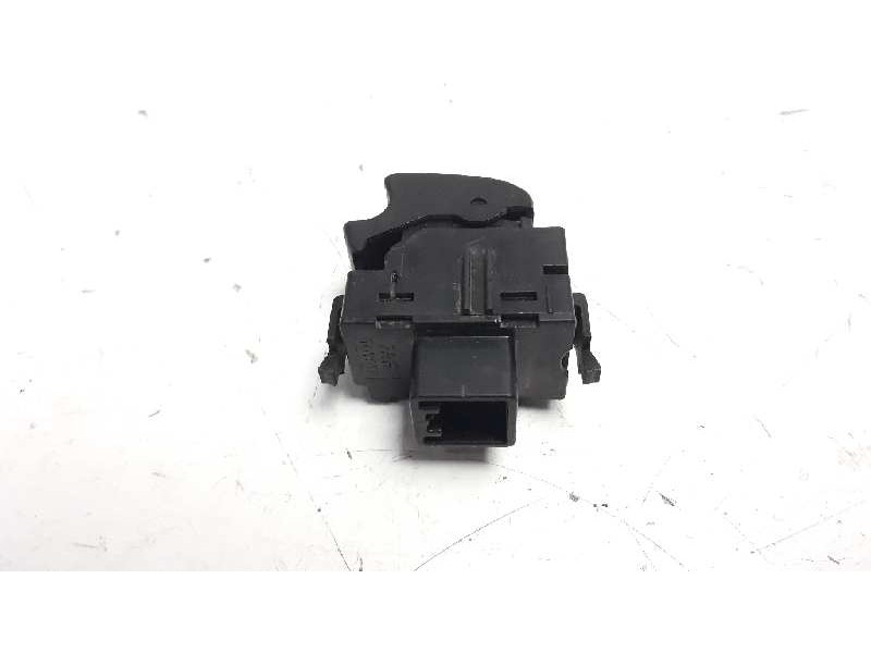Recambio de mando elevalunas delantero derecho para toyota corolla (e12) 2.0 d-4d linea luna berlina referencia OEM IAM  8481002