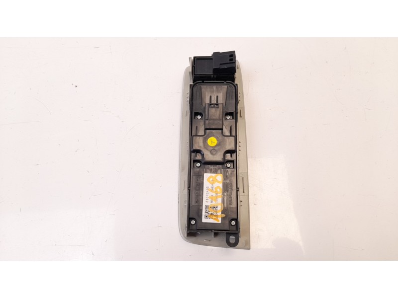 Recambio de mando elevalunas delantero izquierdo para volvo v40 kinetic referencia OEM IAM 31376495  