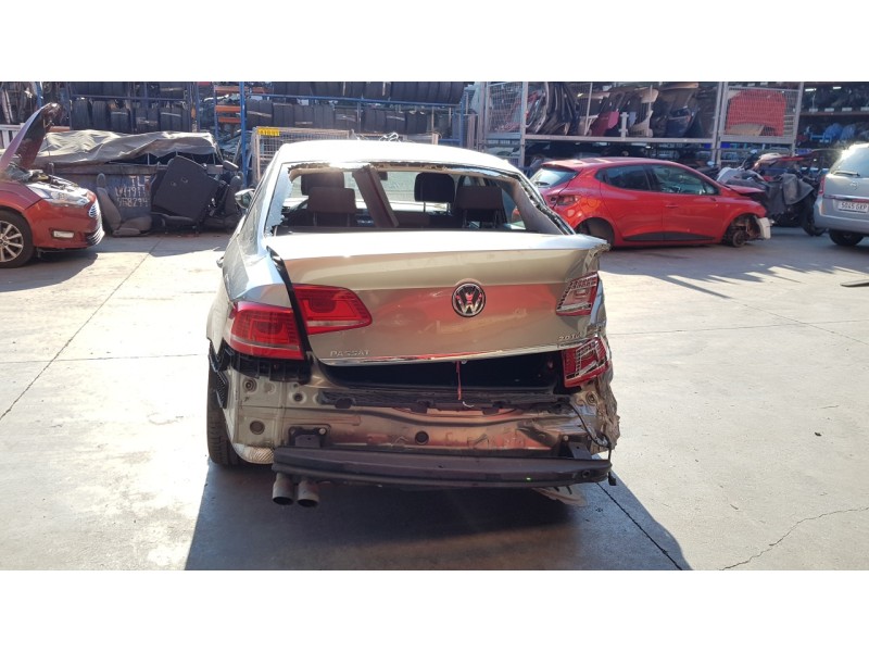 volkswagen passat lim. (362) del año 2014