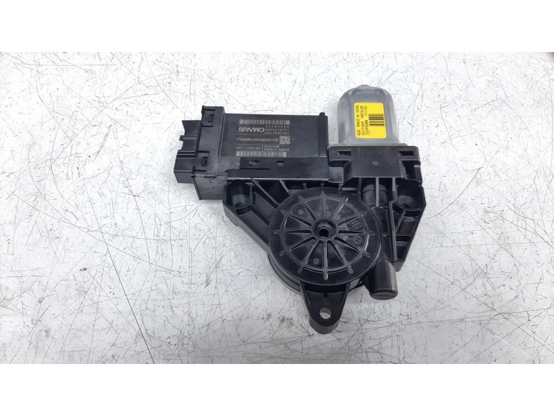 Recambio de motor elevalunas delantero izquierdo para volvo v60 familiar 2.0 diesel cat referencia OEM IAM 32283266  