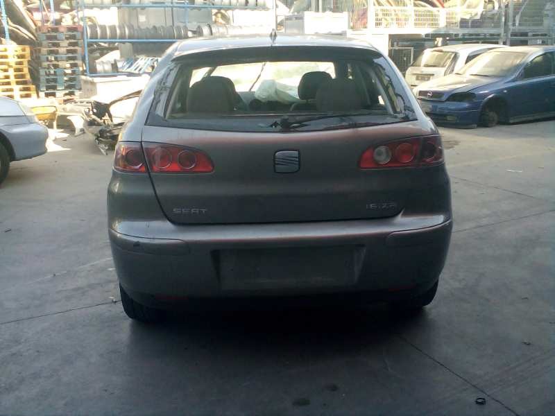 seat ibiza (6l1) del año 2004