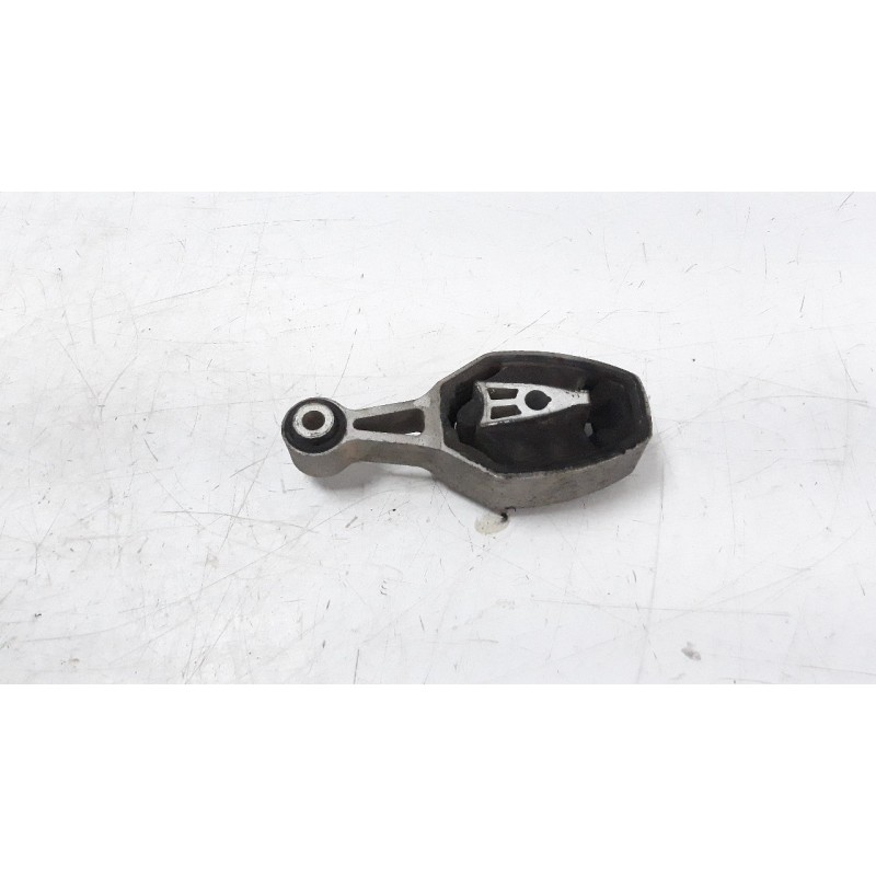 Recambio de soporte motor trasero para peugeot 208 1.2 12v e-vti referencia OEM IAM 9688824180  