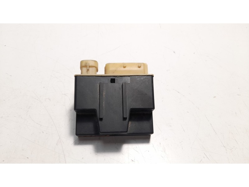Recambio de caja precalentamiento para citroen c3 1.4 hdi referencia OEM IAM 9652021180  
