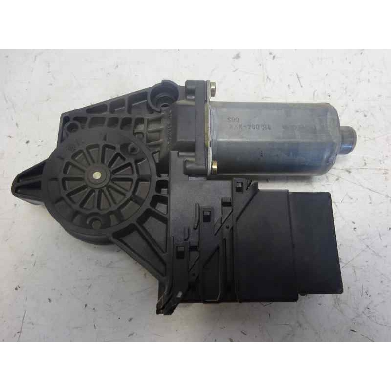 Recambio de motor elevalunas trasero derecho para volkswagen passat variant (3b5) comfortline referencia OEM IAM 0130821696 1014