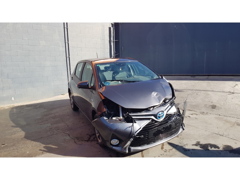 toyota yaris del año 2016