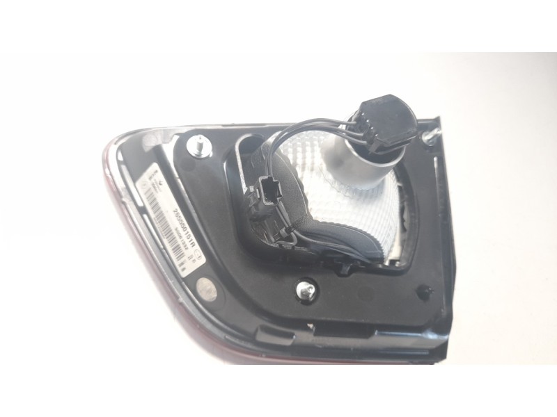 Recambio de piloto trasero izquierdo interior para renault kadjar 1.5 dci diesel fap energy referencia OEM IAM 265550151R 103F18