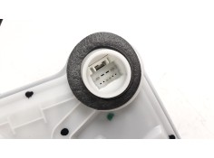 Recambio de cerradura puerta delantera derecha para toyota corolla (e21) referencia OEM IAM 6903002511   2