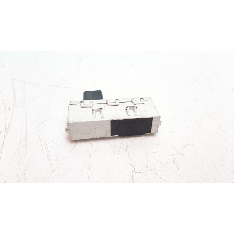 Recambio de pantalla multifuncion para dacia dokker 1.5 blue dci diesel fap cat referencia OEM IAM 248800001R  