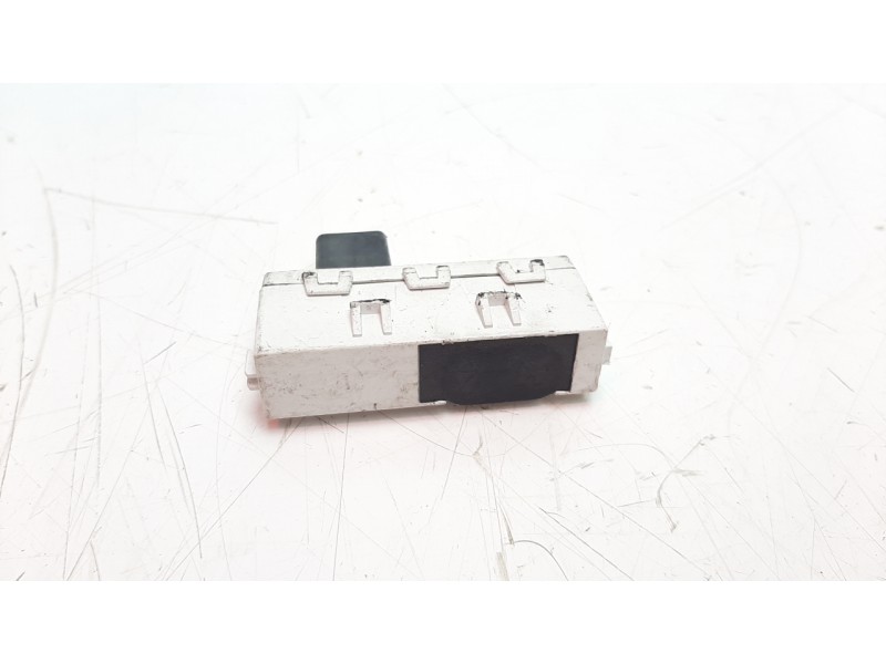 Recambio de pantalla multifuncion para dacia dokker 1.5 blue dci diesel fap cat referencia OEM IAM 248800001R  
