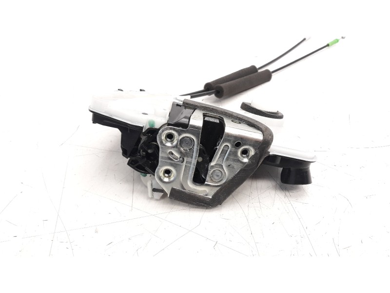 Recambio de cerradura puerta delantera derecha para toyota corolla (e21) referencia OEM IAM 6903002511  