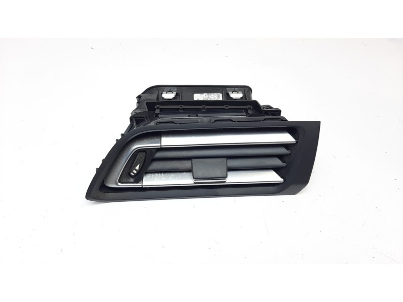Recambio de rejilla aireadora para peugeot 308 1.2 12v e-thp referencia OEM IAM 1303823XZD  