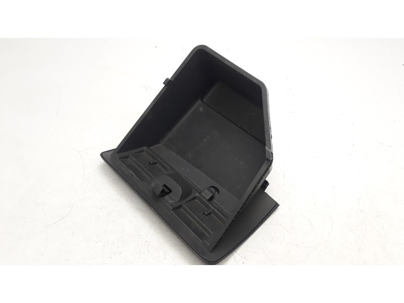 Recambio de guantera para dacia dokker 1.5 blue dci diesel fap cat referencia OEM IAM 685000924R  